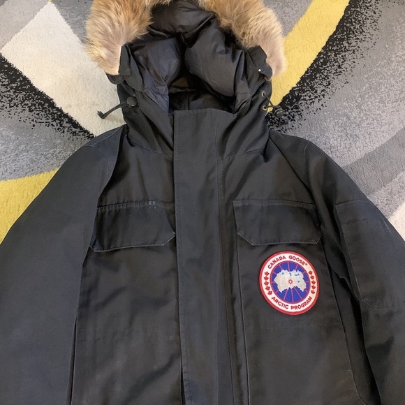 Canada goose size small - Picture 2 of 7